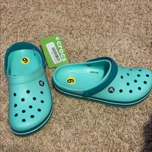 Crocks